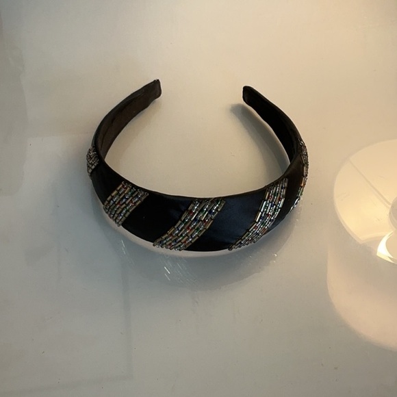 Headband - Picture 1 of 1
